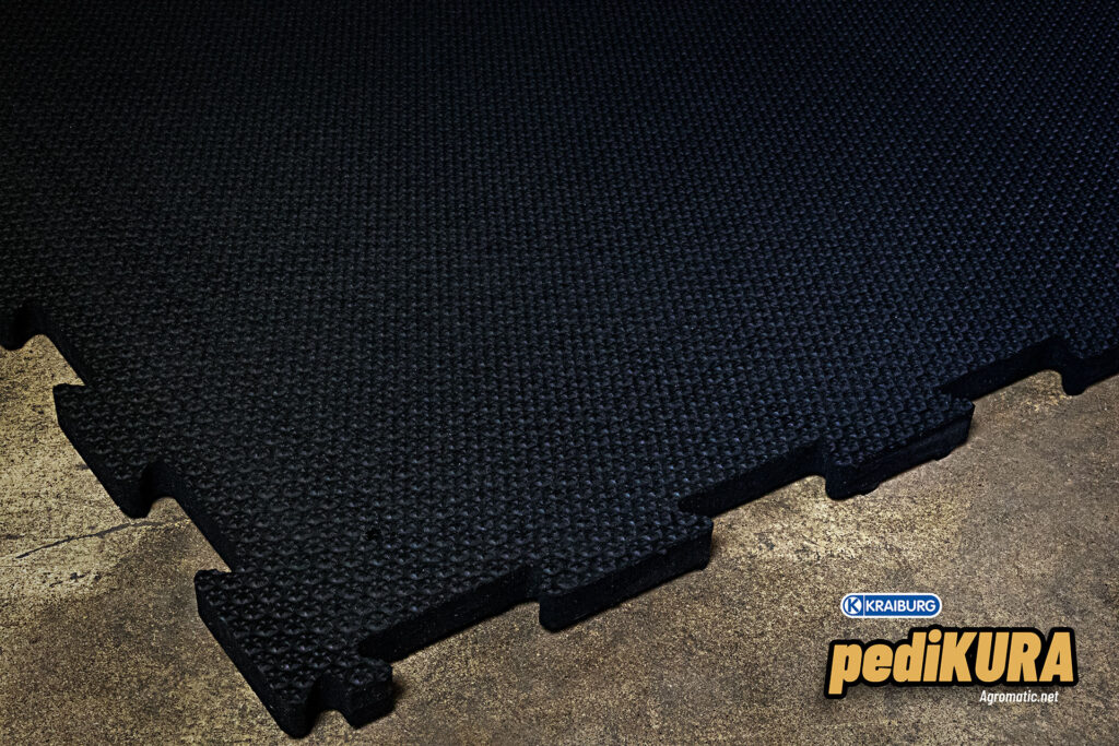 KRAIBURG pediKURA slip-resistant rubber flooring.
