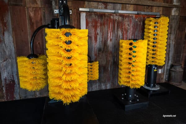 All EasySwing cow brushes in the Agromatic showroom.