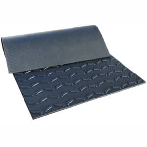 BELMONDO Step horse trailer ramp mat for inclined areas.
